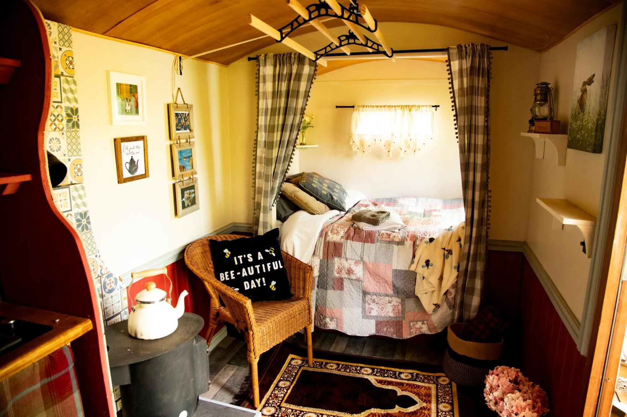 Вилла North Norfolk Glamping Холт Экстерьер фото